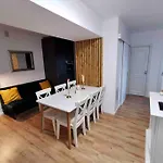 Lovely 3-bedroom In The Center * Timisoara