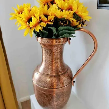 Apartmán Lovely 3-bedroom In The Center *