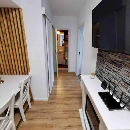 Lovely 3-bedroom In The Center Apartmán *