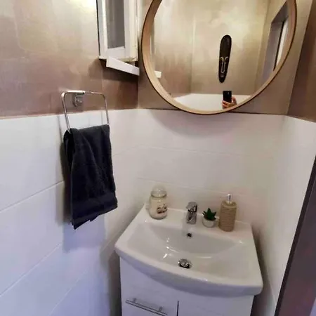 Lovely 3-bedroom In The Center Apartmán *